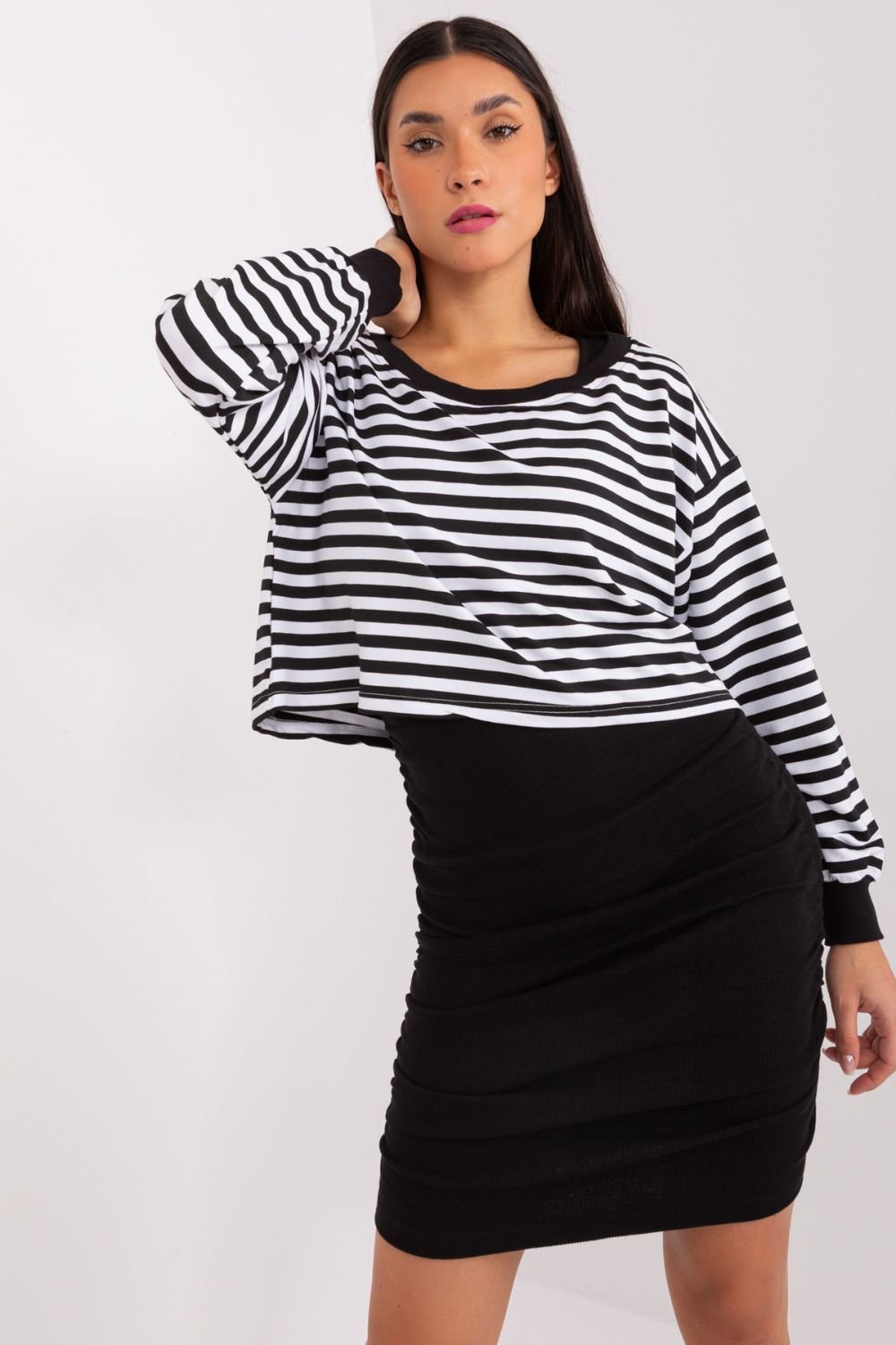1018653
